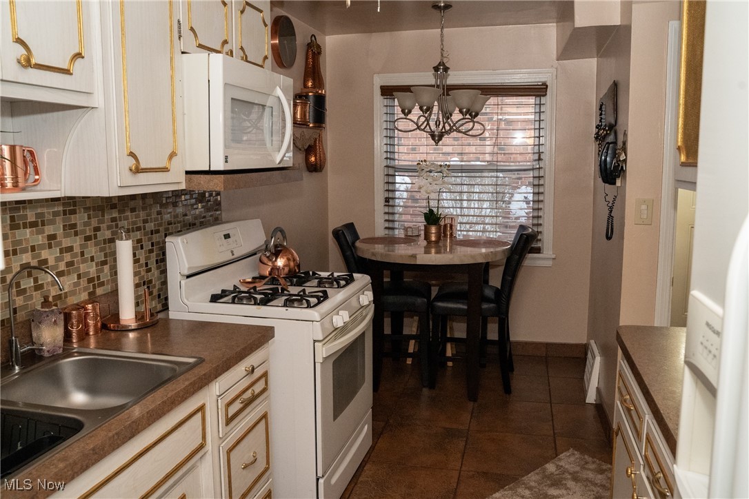 3670 Silsby Road University Heights OH 44118