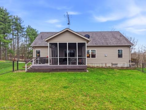 4293 Legend Road NW Minerva OH 44657