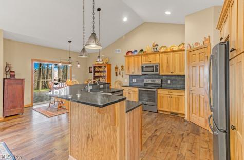 4293 Legend Road NW Minerva OH 44657