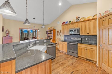 4293 Legend Road NW Minerva OH 44657