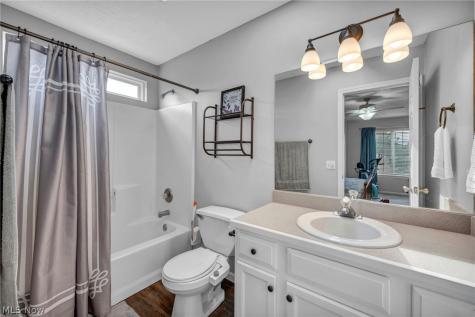 1174 Brittany Boulevard Akron OH 44312