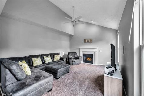 1174 Brittany Boulevard Akron OH 44312