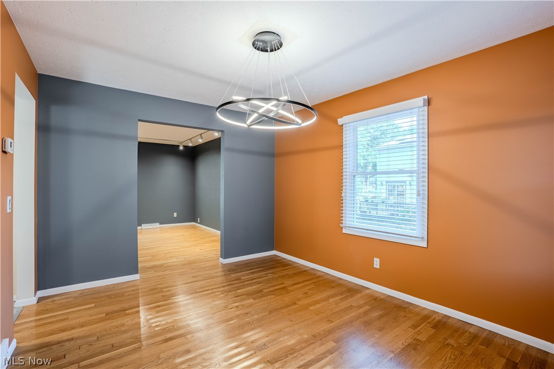 10027 Peachtree Drive Strongsville OH 44149