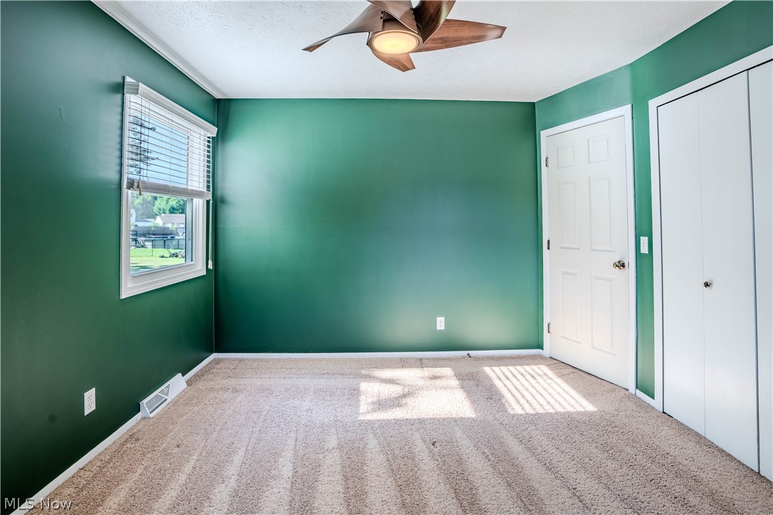 10027 Peachtree Drive Strongsville OH 44149