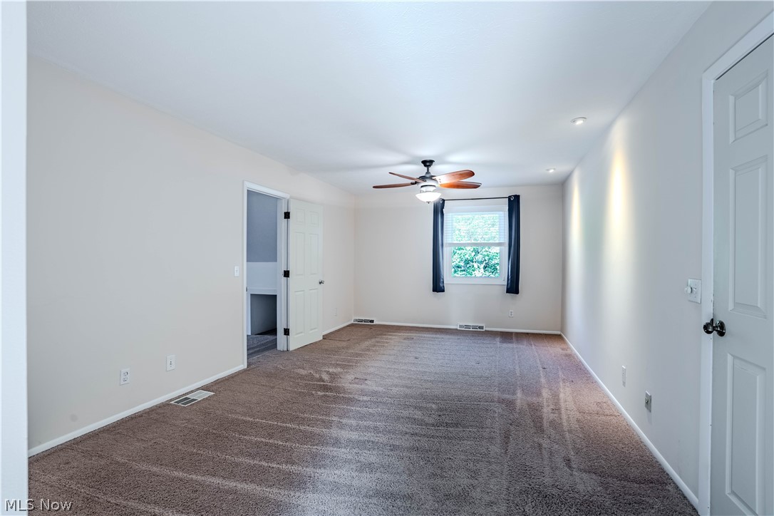 10027 Peachtree Drive Strongsville OH 44149
