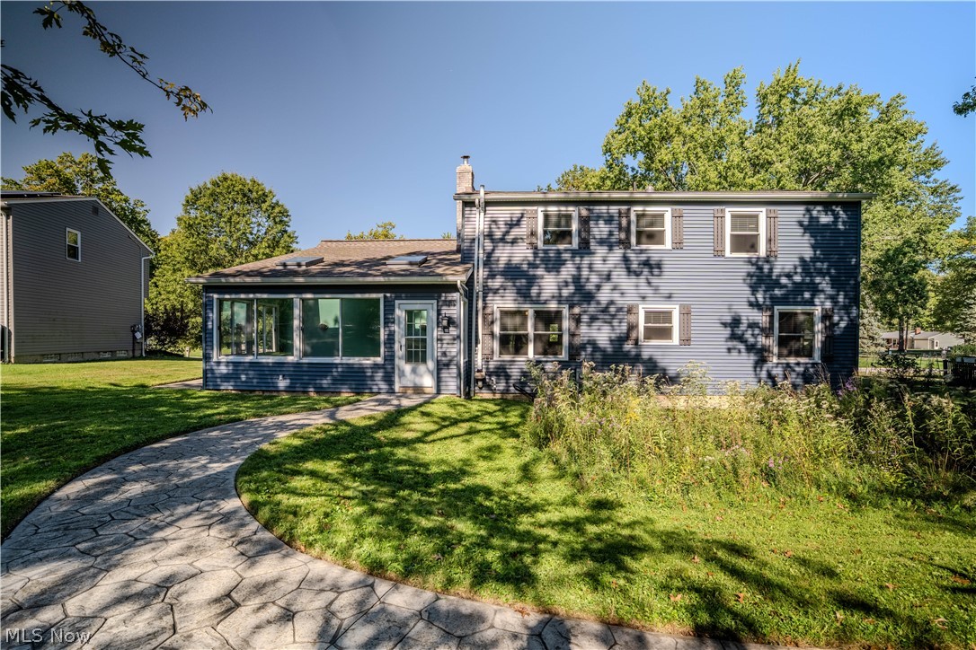 10027 Peachtree Drive Strongsville OH 44149