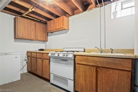 364 S Bon Air Avenue Youngstown OH 44509