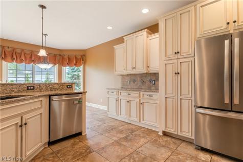 8500 Sandbridge Street NW Massillon OH 44646