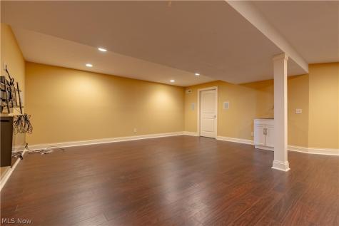 8500 Sandbridge Street NW Massillon OH 44646