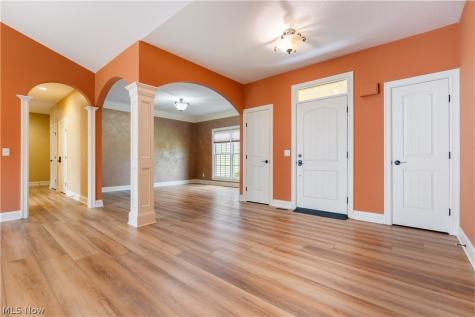 8500 Sandbridge Street NW Massillon OH 44646