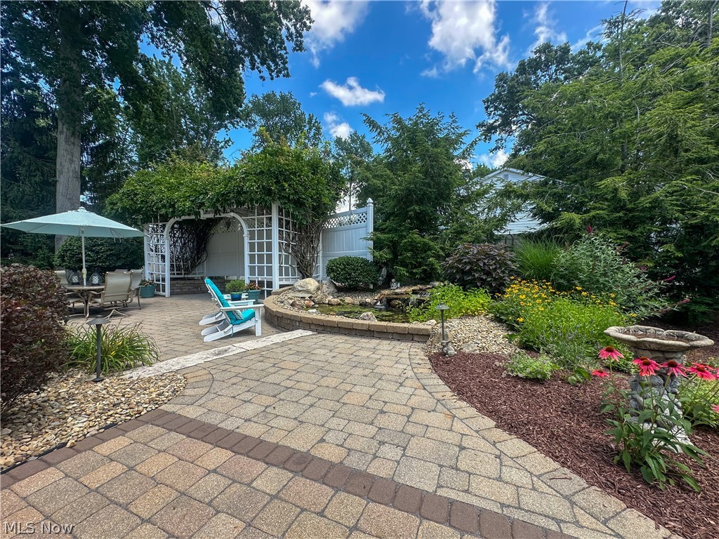 100 Onyx Place Cortland OH 44410