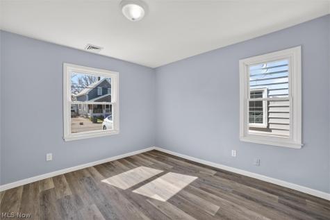 13510 Bennington Avenue Cleveland OH 44135