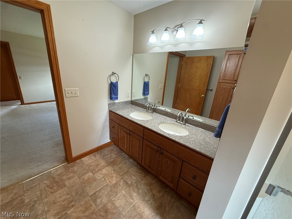 1031 Kaderly Street NW New Philadelphia OH 44663