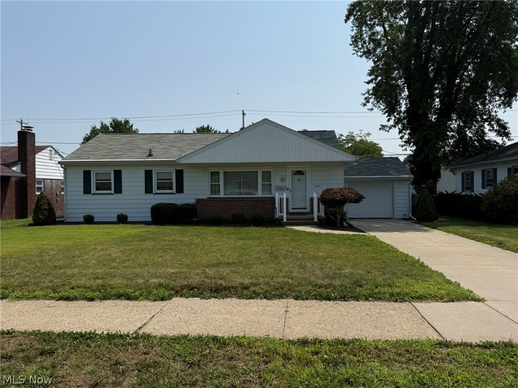 1031 Kaderly Street NW New Philadelphia OH 44663