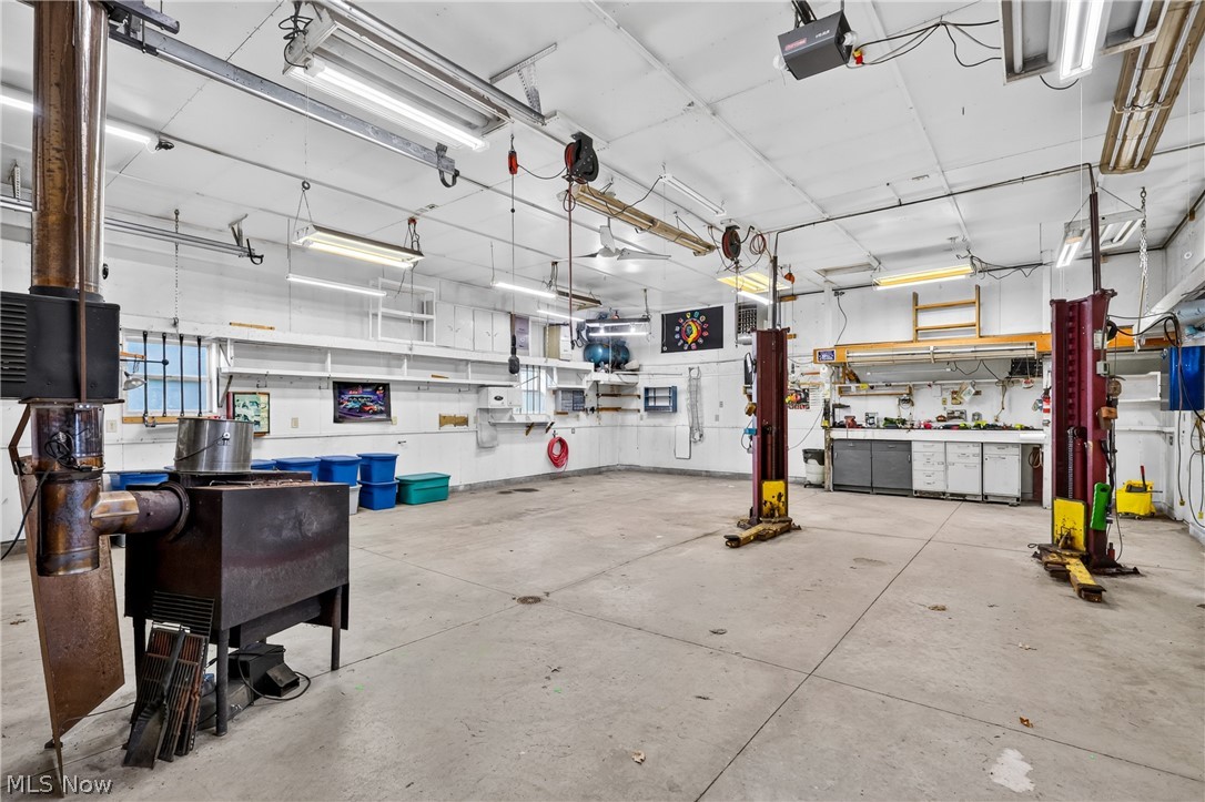 8977 Delin Thomas Road Kinsman OH 44428