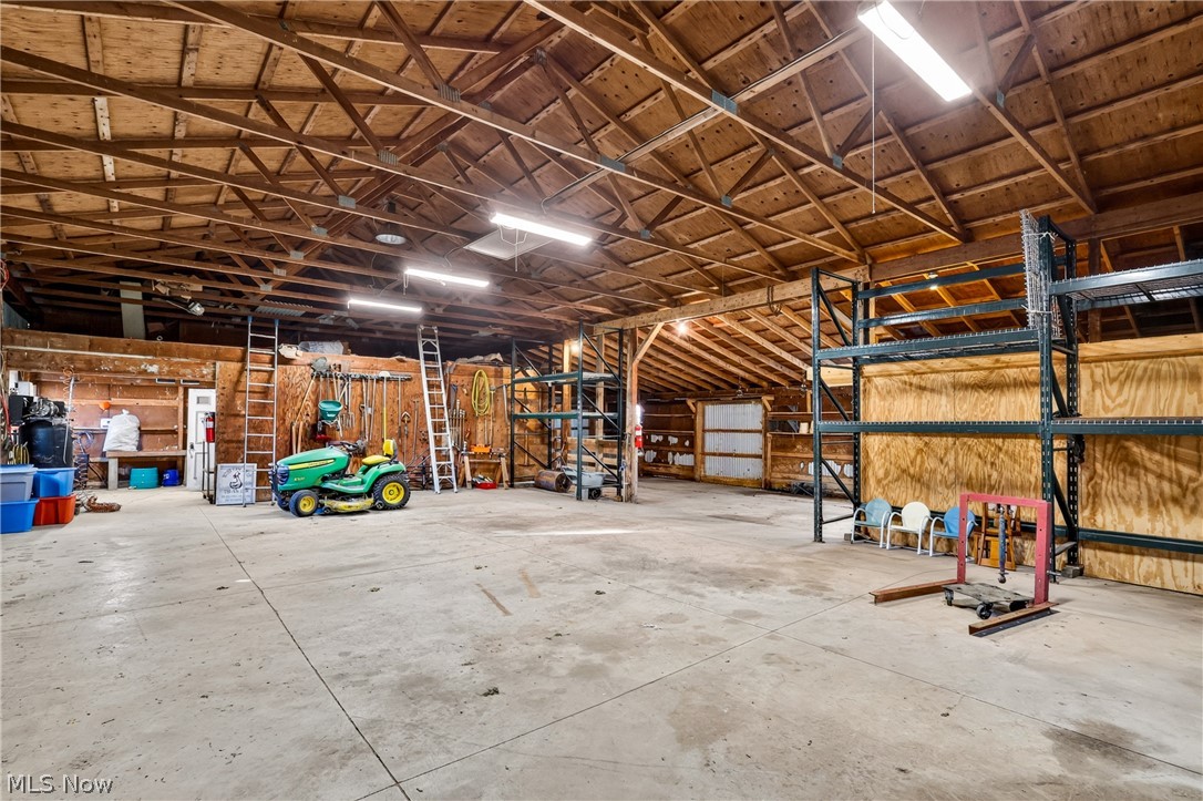 8977 Delin Thomas Road Kinsman OH 44428