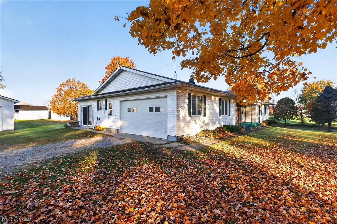 8977 Delin Thomas Road Kinsman OH 44428