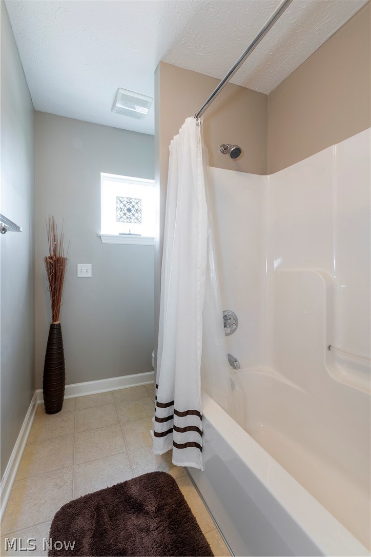 37049 Chaddwyck Lane North Ridgeville OH 44039