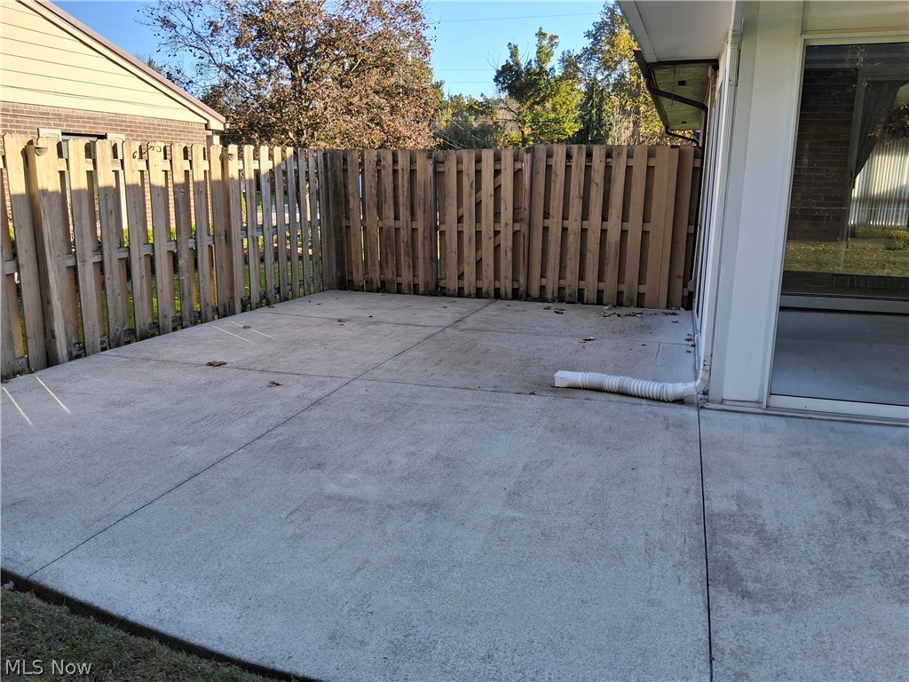 3941 Welcker Warren OH 44483
