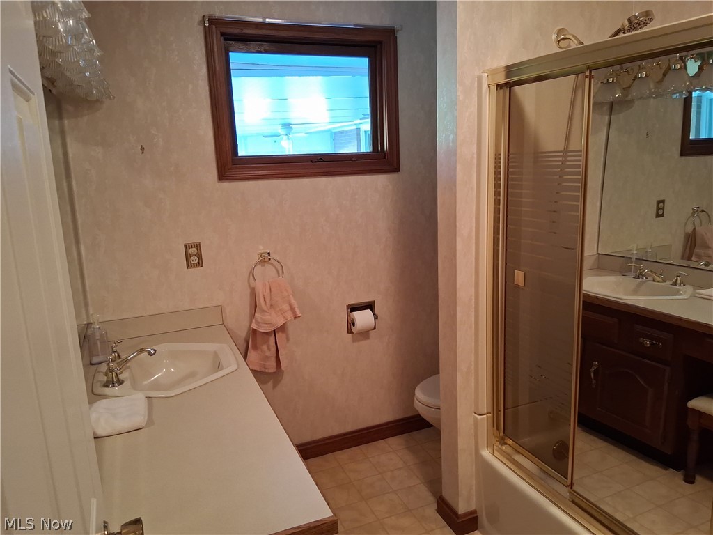 3941 Welcker Warren OH 44483