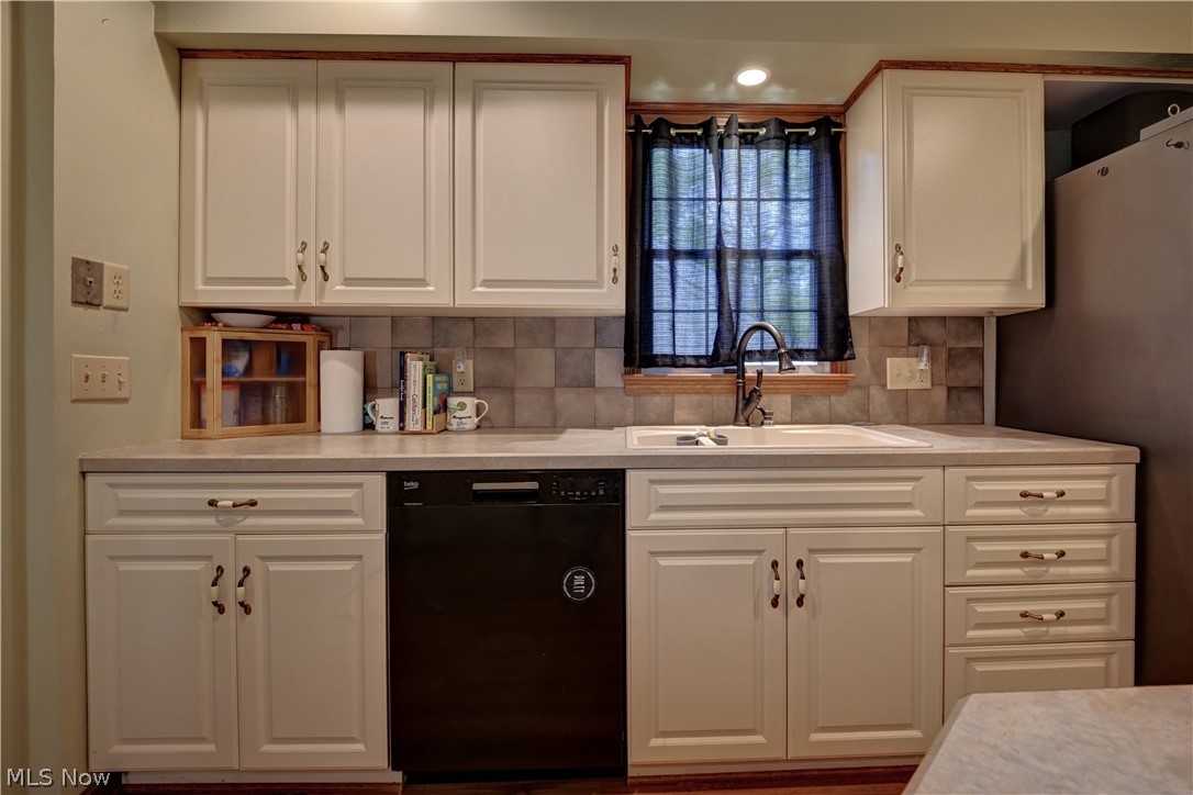 1036 Briarview Avenue NW North Canton OH 44720