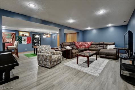 1036 Briarview Avenue NW North Canton OH 44720