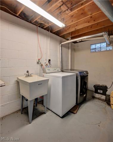 1036 Briarview Avenue NW North Canton OH 44720