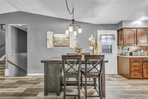 141 Pinewood Drive Elyria OH 44035