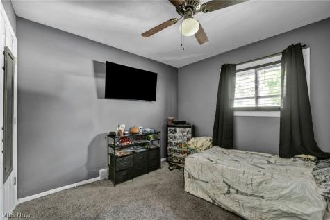 141 Pinewood Drive Elyria OH 44035