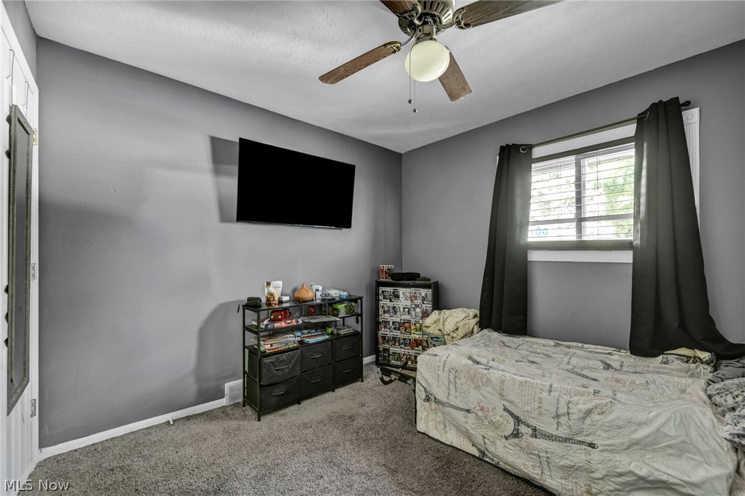 141 Pinewood Drive Elyria OH 44035