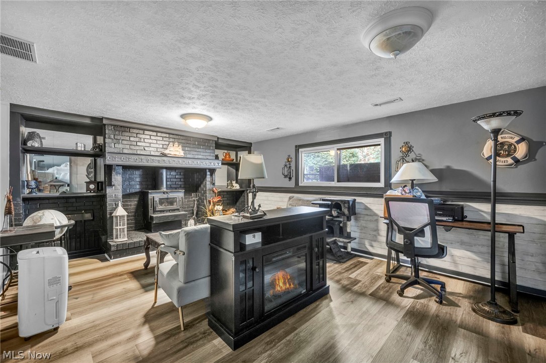 141 Pinewood Drive Elyria OH 44035