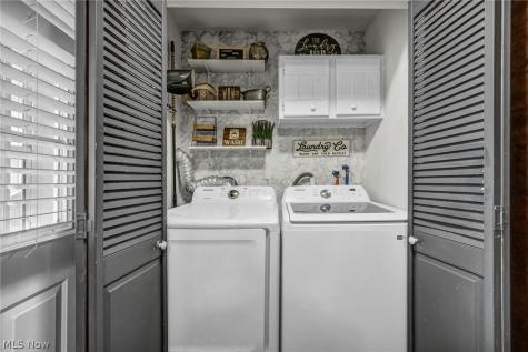 141 Pinewood Drive Elyria OH 44035