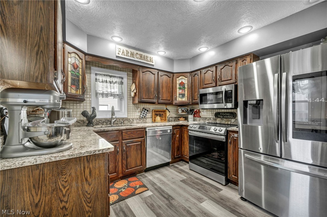 141 Pinewood Drive Elyria OH 44035
