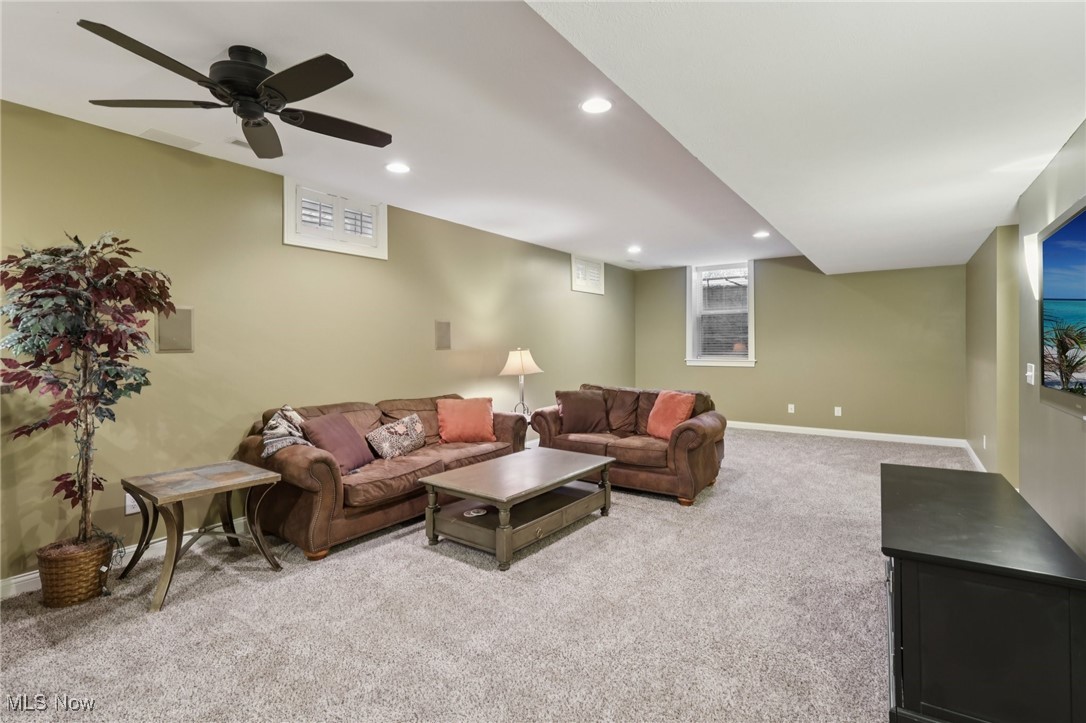 4292 Burberry Circle Avon OH 44011