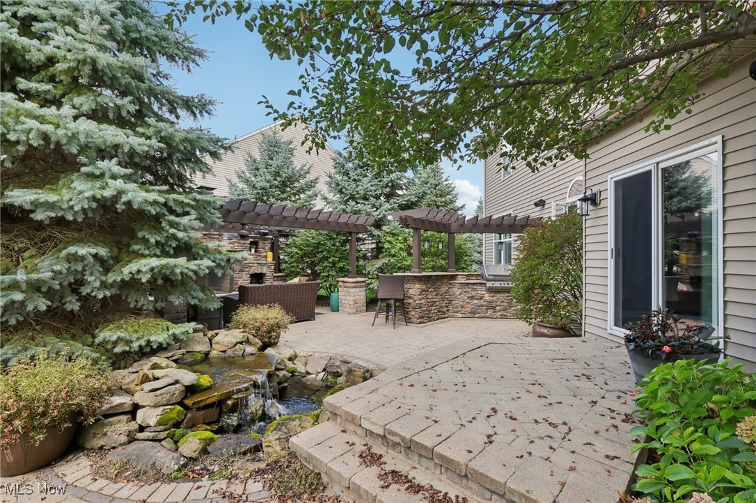 4292 Burberry Circle Avon OH 44011