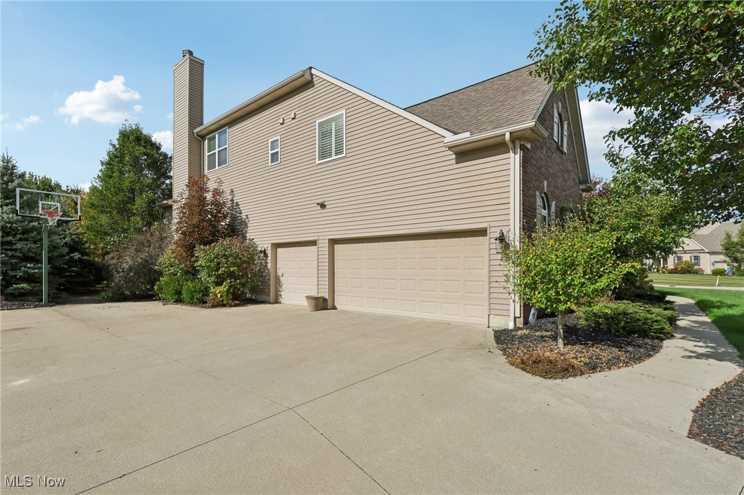 4292 Burberry Circle Avon OH 44011