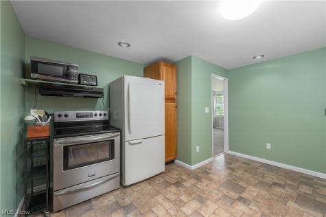 10716 Green Road Wakeman OH 44889