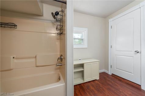 10716 Green Road Wakeman OH 44889