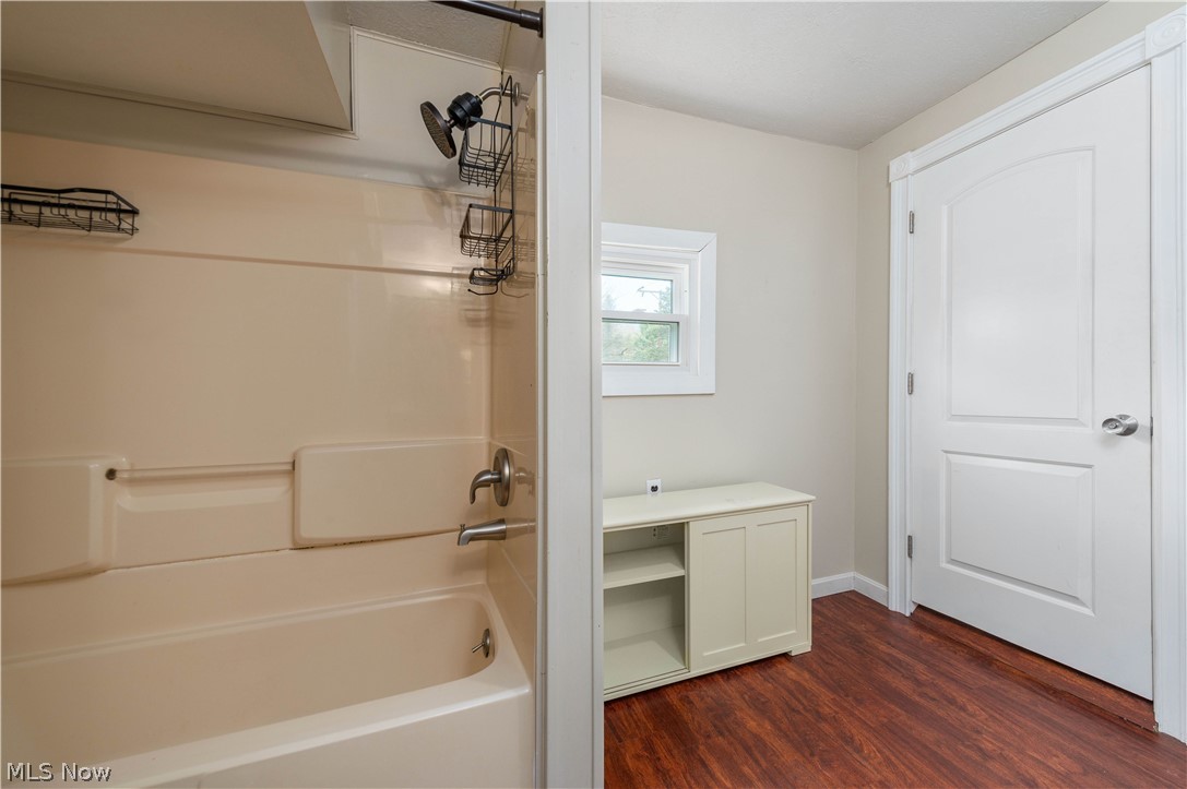 10716 Green Road Wakeman OH 44889