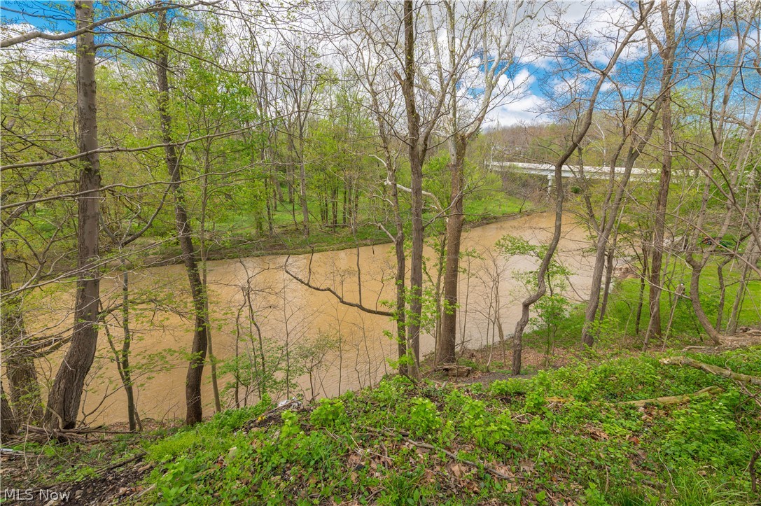 10716 Green Road Wakeman OH 44889