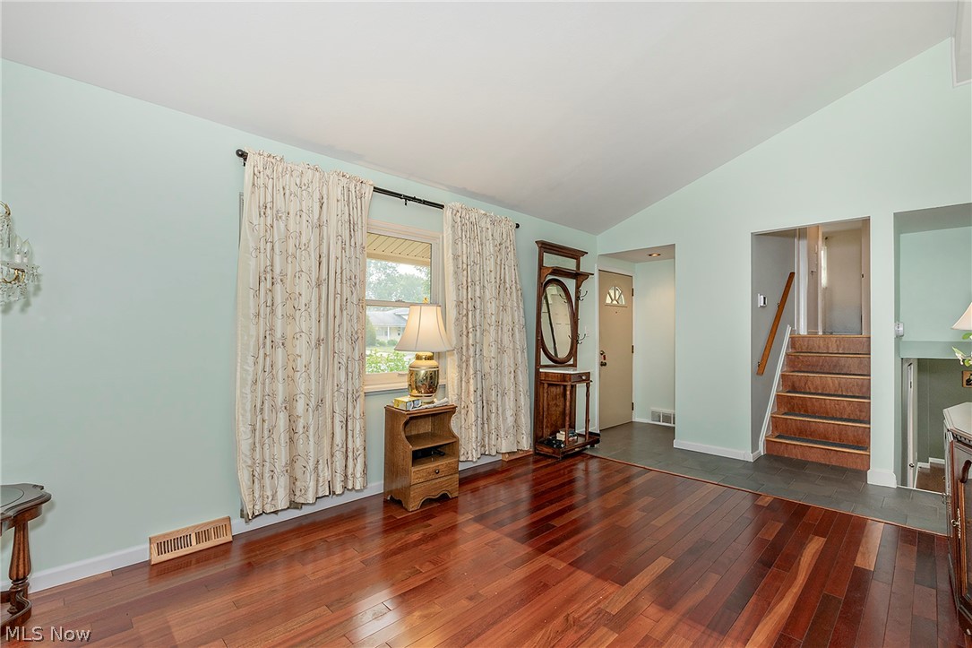 1300 Giesse Drive Mayfield Heights OH 44124