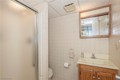 1300 Giesse Drive Mayfield Heights OH 44124