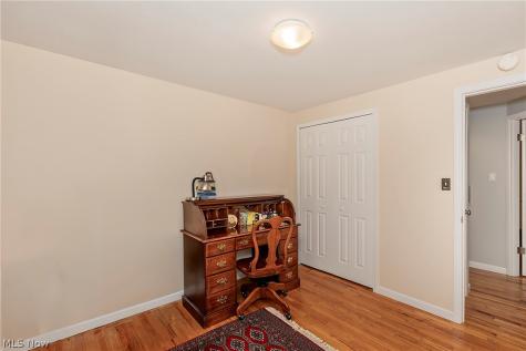 1300 Giesse Drive Mayfield Heights OH 44124
