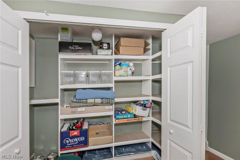 1300 Giesse Drive Mayfield Heights OH 44124
