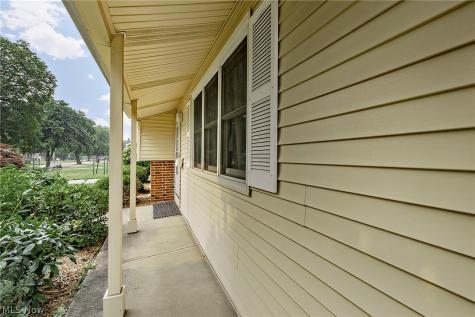 1300 Giesse Drive Mayfield Heights OH 44124