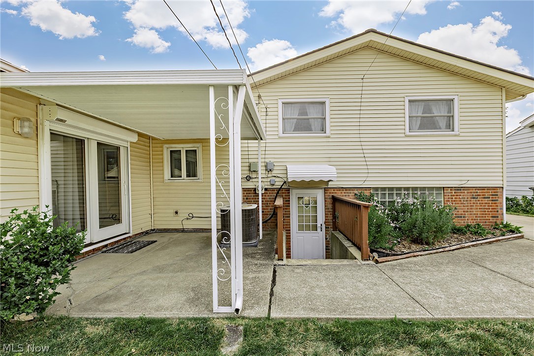 1300 Giesse Drive Mayfield Heights OH 44124