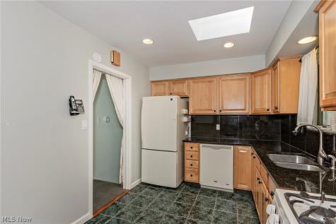 1300 Giesse Drive Mayfield Heights OH 44124