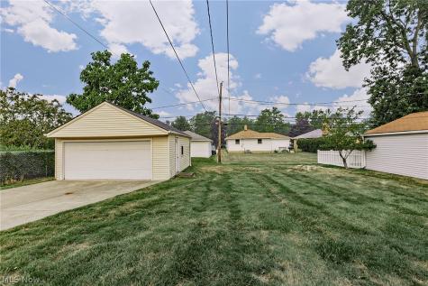 1300 Giesse Drive Mayfield Heights OH 44124
