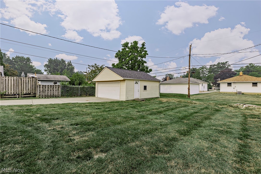1300 Giesse Drive Mayfield Heights OH 44124
