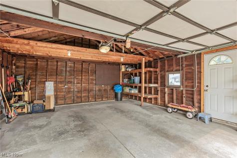 1300 Giesse Drive Mayfield Heights OH 44124